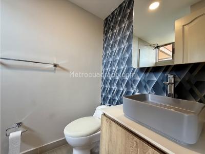 Apartamento de 3 alcobas en venta en El Poblado, Medellín, 186 m² · foto 19 de 20