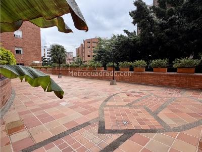 Apartamento de 3 alcobas en venta en Castropol, Medellín, 108 m² · foto 13 de 20