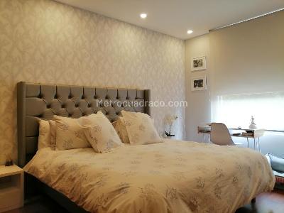 Apartamento de 2 alcobas en venta en Chico Reservado, Bogotá, 130 m² · foto 18 de 20