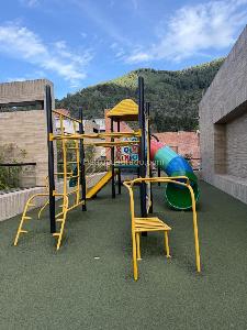 Apartamento de 1 alcoba en venta en Chico Reservado, Bogotá, 76 m² · foto 2 de 20