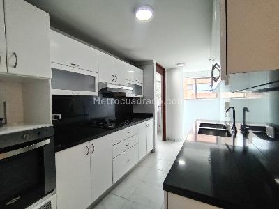 Apartamento de 3 alcobas en venta en Chico Reservado (Mcd), Bogotá, 133 m² · foto 11 de 20