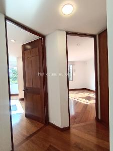 Apartamento de 3 alcobas en venta en Chico Reservado (Mcd), Bogotá, 133 m² · foto 14 de 20
