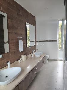 Casa de 5 alcobas en venta en Bosque Del Encenillo, La Calera, 400 m² · foto 2 de 20