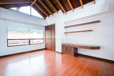 Casa de 5 alcobas en venta en Kalamary, Chía, 410 m² · foto 12 de 20
