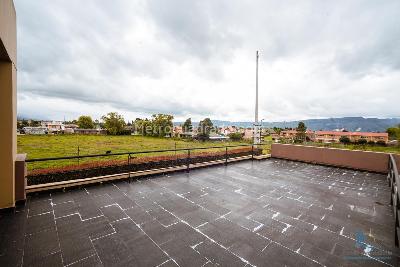 Casa de 5 alcobas en venta en Kalamary, Chía, 410 m² · foto 3 de 20