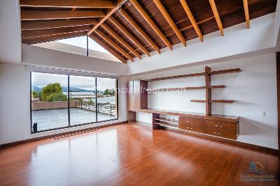 Casa de 5 alcobas en venta en Kalamary, Chía, 410 m² · foto 4 de 20