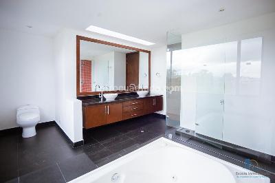 Casa de 5 alcobas en venta en Kalamary, Chía, 410 m² · foto 6 de 20