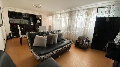 Casa en venta en El Carmen, Bogotá · foto 8 de 20