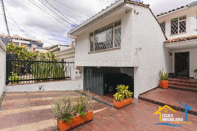 Casa de 4 alcobas en venta en Santa Paula, Bogotá, 300 m² · foto 11 de 20