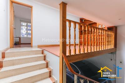 Casa de 4 alcobas en venta en Santa Paula, Bogotá, 300 m² · foto 13 de 20