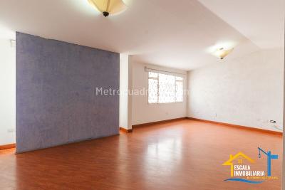 Casa de 4 alcobas en venta en Santa Paula, Bogotá, 300 m² · foto 17 de 20