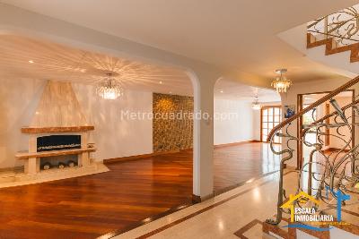 Casa de 4 alcobas en venta en Santa Paula, Bogotá, 300 m² · foto 5 de 20
