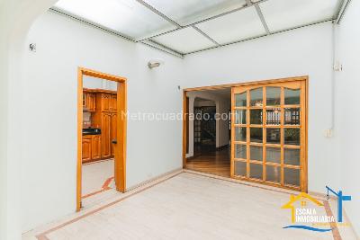 Casa de 4 alcobas en venta en Santa Paula, Bogotá, 300 m² · foto 7 de 20