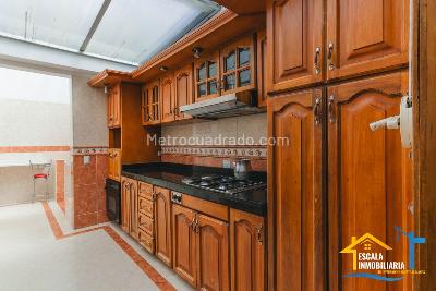 Casa de 4 alcobas en venta en Santa Paula, Bogotá, 300 m² · foto 8 de 20
