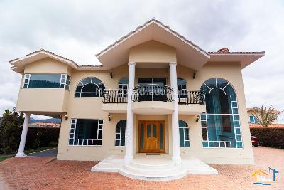 Casa de 4 alcobas en venta en Club Residencial Guarigua, Cajicá, 370 m² · foto 19 de 20