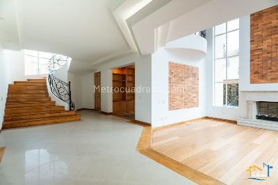 Casa de 4 alcobas en venta en Club Residencial Guarigua, Cajicá, 370 m² · foto 2 de 20