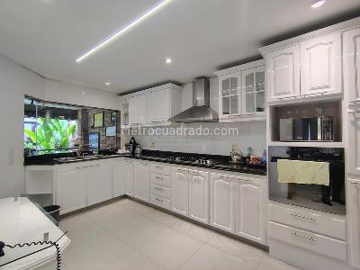 Casa de 4 alcobas en venta en Lagos Del Cacique, Bucaramanga, 325 m² · foto 7 de 19