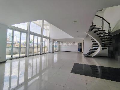 Apartamento de 5 alcobas en venta en Sotomayor, Bucaramanga, 405 m² · foto 3 de 19
