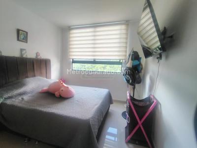 Apartamento de 3 alcobas en venta en Cañaveral, Floridablanca, 107 m² · foto 10 de 19