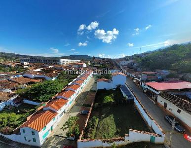 Casa de 3 alcobas en venta en Zapatoca, Bucaramanga, 146 m² · foto 2 de 11