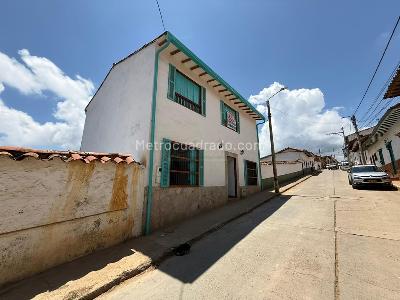 Casa de 3 alcobas en venta en Zapatoca, Bucaramanga, 122 m² · foto 2 de 10