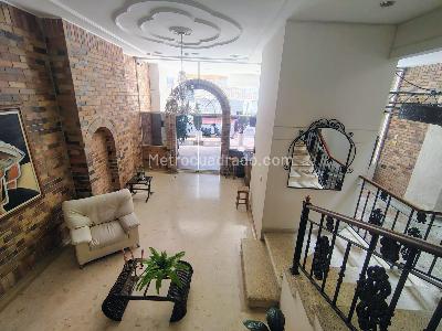 Apartamento de 2 alcobas en venta en Cabecera Del Llano, Bucaramanga, 102 m² · foto 2 de 19