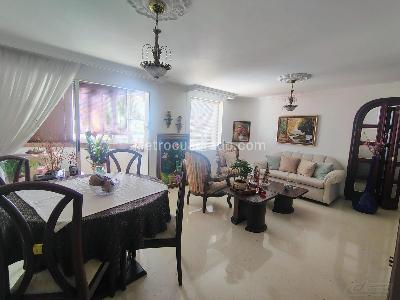 Apartamento de 2 alcobas en venta en Cabecera Del Llano, Bucaramanga, 102 m² · foto 5 de 19
