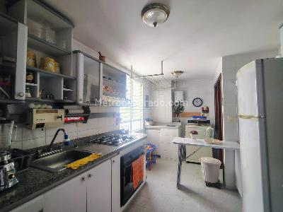 Apartamento de 2 alcobas en venta en Cabecera Del Llano, Bucaramanga, 102 m² · foto 7 de 19