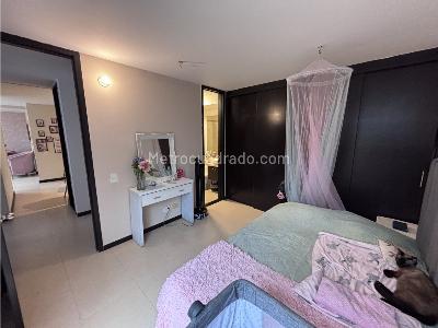Apartamento en venta en Valle Del Lili, Cali · foto 8 de 15