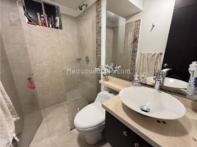 Apartamento en venta en Valle Del Lili, Cali · foto 9 de 15