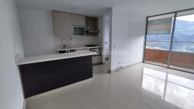 Apartamento de 3 alcobas en venta en Aves Maria, Sabaneta, 75 m² · foto 4 de 20