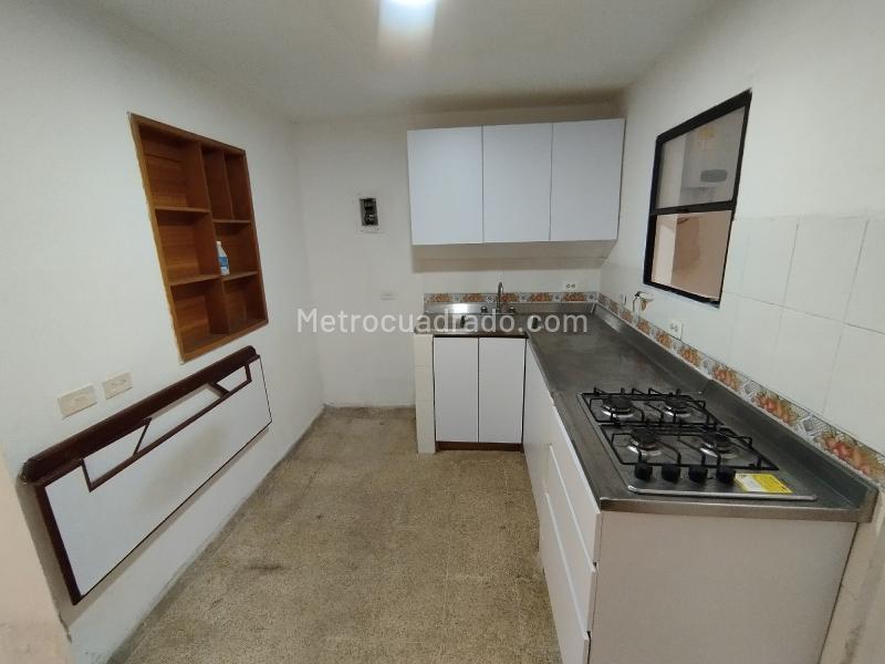 Casa Cómoda de 3 Alcobas en Belén San Bernardo - 2
