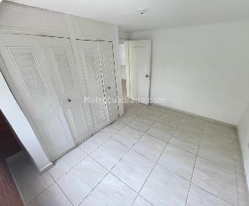 Apartamento de 4 alcobas en arriendo en Belen Las Playas, Medellín, 90 m² · foto 7 de 20