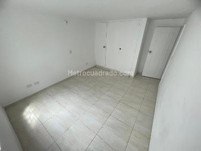 Apartamento de 4 alcobas en arriendo en Belen Las Playas, Medellín, 90 m² · foto 11 de 20
