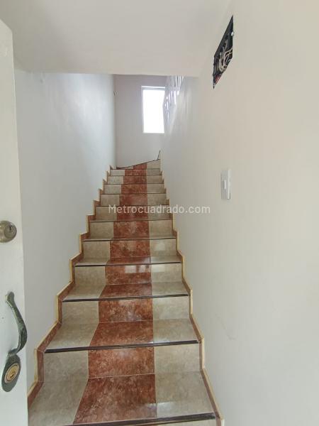 Casa Amplia de 5 Alcobas con Jardín en Belén Miravalle - 3