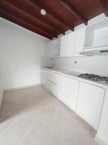 Casa Amplia de 5 Alcobas con Jardín en Belén Miravalle - 5