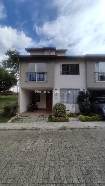 4BR House in Suramerica (160 m²)