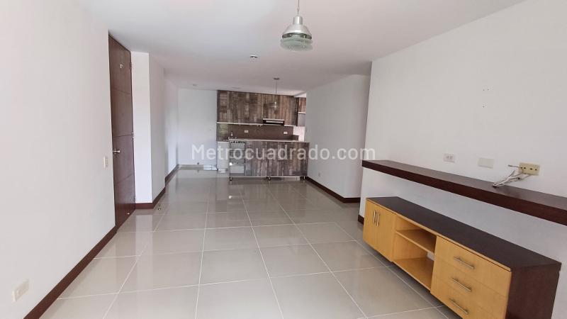 3BR Apartment in Loma Del Escobero (90 m²) - 5