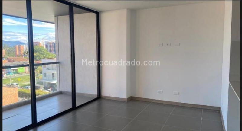 2BR Apartment in Centro (75 m²) - 2