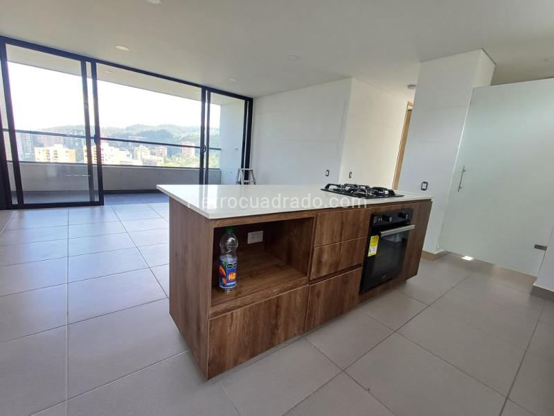 Apartamento Elegante de 3 Alcobas con Balcón en La Calera - 2