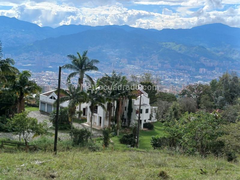 4BR House in Loma El Chocho (350 m²)