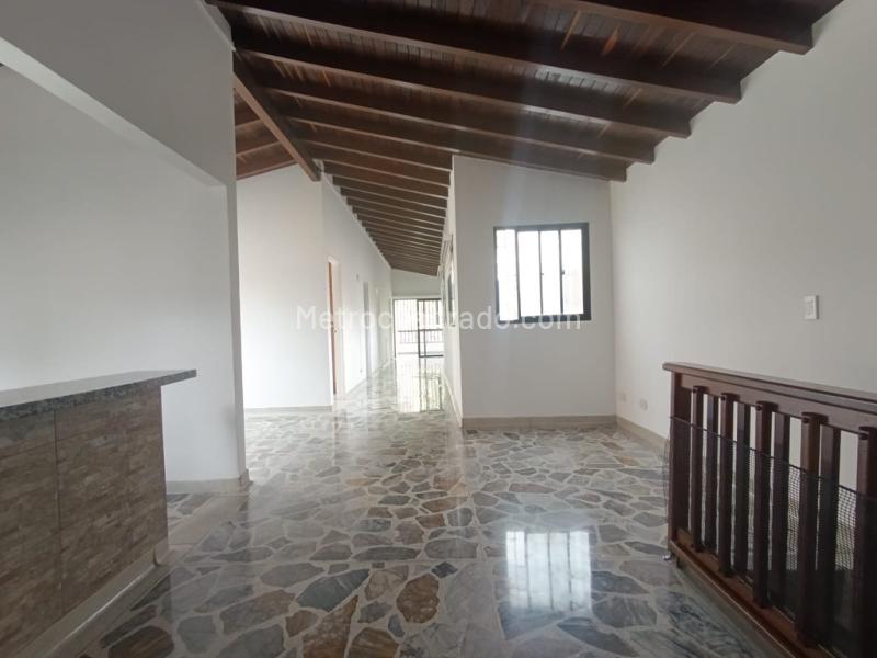 Spacious 3BR House in Belen Las Playas - 3