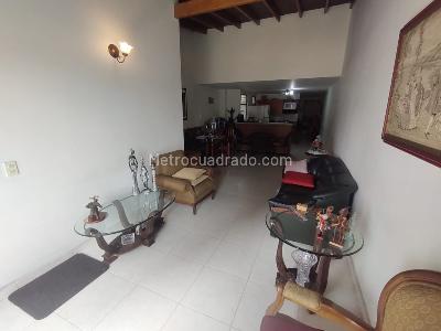 Apartamento de 3 alcobas en venta en Restrepo Naranjo, Sabaneta, 119 m² · foto 5 de 18