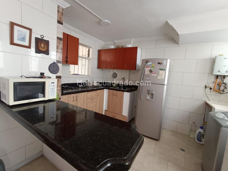 Apartamento de 2 Alcobas con Parqueadero en Belén Miravalle - 4