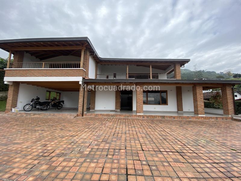 4BR House in Las Antillas (400 m²) - 2