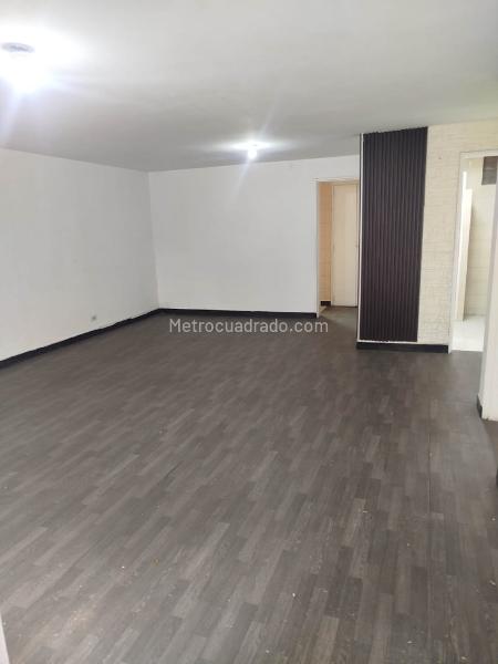 Commercial 1BR House in Belen Alameda - 2