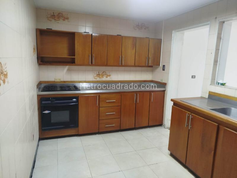Commercial 1BR House in Belen Alameda - 7