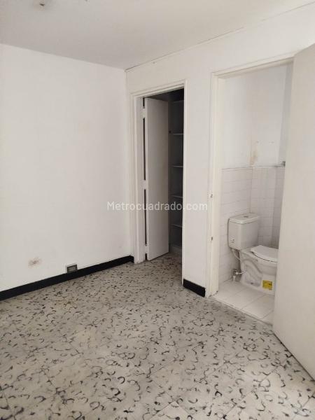 Commercial 1BR House in Belen Alameda - 8