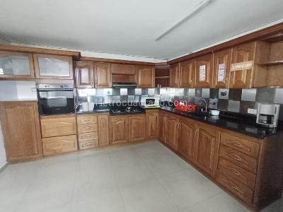 Casa de 4 alcobas en arriendo en La Almeria, Medellín, 190 m² · foto 10 de 19