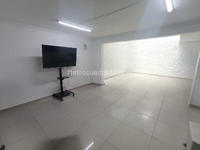 Casa de 4 alcobas en arriendo en La Almeria, Medellín, 190 m² · foto 19 de 19